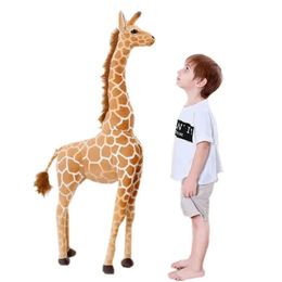 Poupées en peluche grande taille girafe douce en peluche animaux réalistes girafes poupée décor à la maison enfants cadeau d'anniversaire 231031