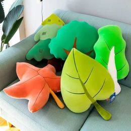 Coussins de poupées en peluche oreillers décoratifs pour canapé 3D drôle créatif feuilles d'érable plante décor à la maison jouet enfant 50 cm coussin de siège en mousse Memori 231211
