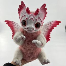 Poupées en peluche Créature fantastique Dragon à cornes Fantasy Dragon Peluche Poupée Latex Ornement Dragon Poupée Cadeau d'anniversaire 230906