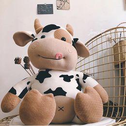 Poupées en peluche Nouveau mignon vache à lait jouet animal en peluche poupée festival présent cadeau d'anniversaire décoration de la maison pour filles garçons 231016