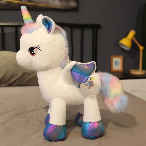 Poupées en peluche arc-en-ciel Pegasus licorne jouet poupée oreiller de couchage cadeau pour enfants 231128