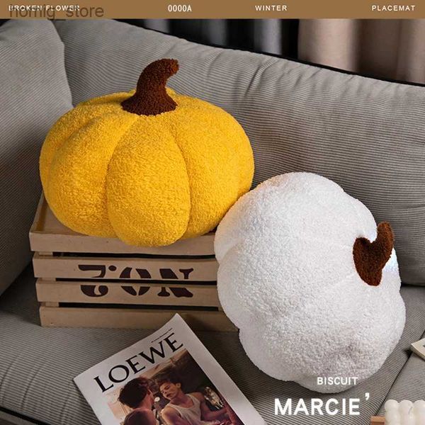 Simulation de poupées en peluche Pumpkin Plante en peluche en peluche Poupée de poupée canapé-coussin Coussin mignon bébé petite amie d'anniversaire Gift Halloween Gift Y240415