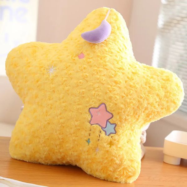 Muñecas de peluche Sky Almohadas Emocional Luna Estrella Nube En forma de almohada Rosa Blanco Gris Amarillo Púrpura Azul Habitación Silla Decoración Cojín Regalo 231211