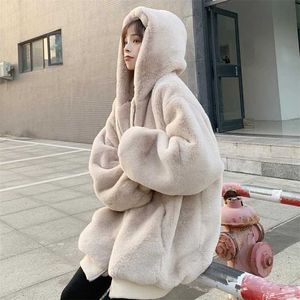 Veste en peluche femmes hiver imitation Rex fourrure de lapin herbe mi-longueur grande taille lâche épaisse veste à capuche femme 202 ins 211126