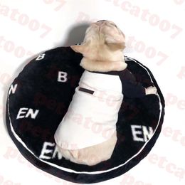 Perrera de felpa Diseñador de mascotas Nido redondo Estampado de letras Perreras para gatos Moda Bulldog Teddy Mascotas Camas