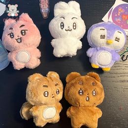 Porte-clés en peluche 10cm 1set Kpop TXT Poupées Dessin Animé Soobin Yeonjun Même Porte-clés Beomgyu Taehyun Porte-clés Sac Pendentifs Accessoires 230613