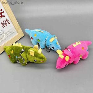 Cléchones en peluche mignonnes en peluche tricératops poupée pendante animal en peluche petit dinosaure accroché ornement chée clés en peluche en peluche accessoire y240415