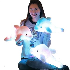 Peluche Light - Up Toys 45 cm / 25 cm lumineux en peluche dauphin poupée brillant oreiller coussin lumière LED animaux jouets colorés enfants cadeau pour enfants WJ453 231109