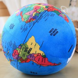 Pluche kussens Kussens globe pluchen speelgoed gevulde pluche bal zachte pop pluche engelse aardbol kussen speelgoed voor kinderen training en leren speelgoed 230922