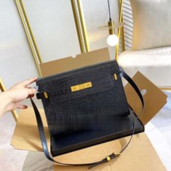 Pochette Bag 2022 Nouvelle femmes créatrice de mode Manhattan en cuir en cuir sacs de sacs Rive Gauche Loulou en fourre-tout