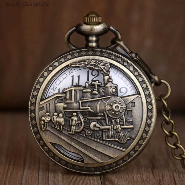 Pocket Watches Antique Skeleton Pocket ES Hombres Mujeres Moda Fashion Quartz Reloj de bronce Diseño de tren de machos con collar de cadena Y240410