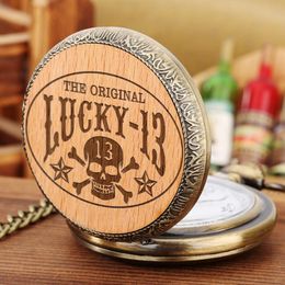 Pocket horloges Beech Quartz Watch Lucky Skull Design Gepersonaliseerde hangers Arabische cijfers Dial Uniek souvenircadeau voor menpocket