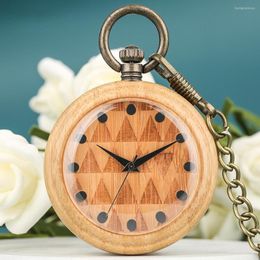 Pocket horloges Creative Carving Design Houten Dial Quartz Luminous Pointer Round Round Hanger -kettinggeschenken voor jongensmeisjes