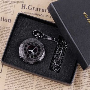Pocket Watches Fashion Black Roman Digital Quartz Pocket Necklace Mens en Dames Dress Accessories Gift Box Y240410