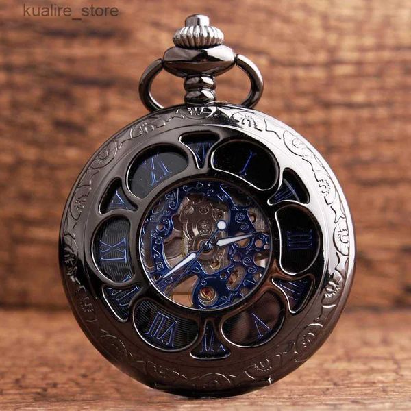 Montres de poche Flip Open Clock Mécanique Pocket Bronze Roman Digital Retro Hollow Steam Punk FOB AVEC CADEAU FOB CADEAU FEMANS L240402