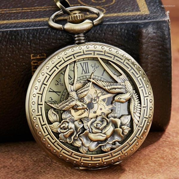 Montres de poche Rétro Creux Bronze Oiseau Fleur Sculpture Montre Mécanique Unique Squelette Chanceux Symbole Fob Chaîne