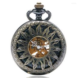 Montres de poche squelette mécanique à remontage manuel, cadran bleu de luxe, boîtier creux avec Fob, accessoire de chaîne pour hommes et femmes, cadeaux