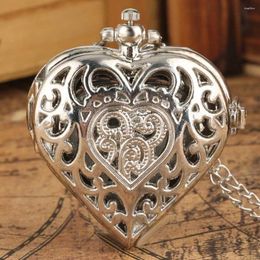 Montres de poche élégantes colliers de quartz en diamant en forme de coeur romantique Gift souvenir pour filles