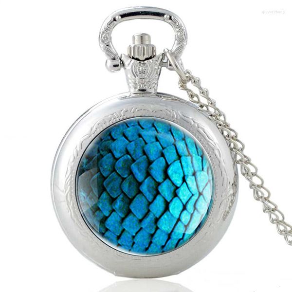 Montres de poche Unique Blue Dragon Scale Design Verre Cabochon Quartz Montre Vintage Hommes Femmes Pendentif Collier Chaîne Horloge