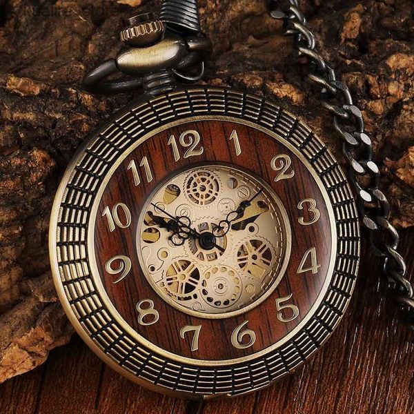 Relojes de bolsillo Retro Wood Circle Retro Mechanical Hombres Mujeres Número de oro Dial Esqueleto Hueco Steampunk Bronce Clock L240402