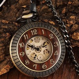 Montres de poche Vintage bois Circel engrenage cadran Bronze Antique vieille mécanique montre de poche hommes gravé Fob main vent Steampunk mâle cadeaux horloge 231208