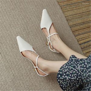 Puntige band teen vlecht sandalen gesp pumps dames schoenen vintage sandalias bond chaussures femme hakken zapatos mujer 537 639 5