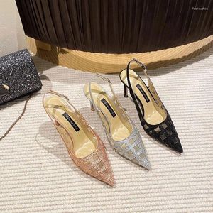 Pointed Sandals Rhinestone Summer Mesh Hollow Out Single Shoe dunne Hoge Heel Banquet Dress veelzijdige grote en kleine dames 9297