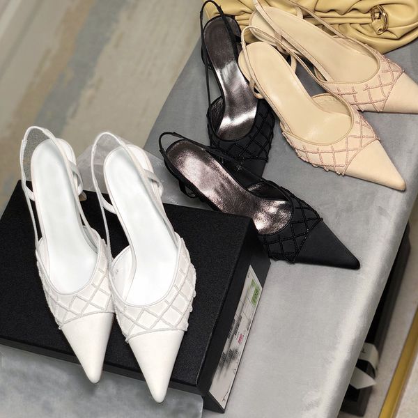 Bout pointu chaussures habillées sandales Designer femmes 2022 nouveaux classiques sandales à talons hauts blanc noir Sexy pompes mariage chaussures de mariée mode bas talons nus