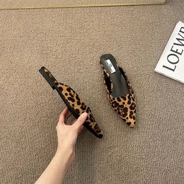 Pointu à orteil mules mode léopard imprimé femmes pantoufles de chaussures de femmes décontractées femmes basses talons élégants dames en plein air diapositive 240423