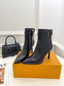 Bouts pointus Bottes femme cheville Chaussures de luxe Mode Confortable Stiletto Shortbrand designer