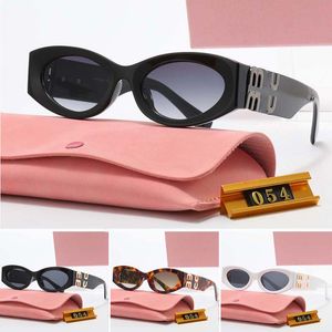 Polarizadas para mujer Hombre Gafas de sol de diseño con letras Gafas de sol de marca Gafas de sol tipo ojo de gato Viajes en la playa Gafas de sol Adumbral de oro negro Gafas con logo de diseñador