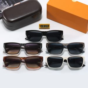 Gepolariseerde zonnebril Nieuwe modezonnebril voor dames die met een UV-beschermingszonnebril rijden