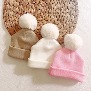 Pom ball gebreide beanie voor babymeisjes hoofdpauze pasgeboren witte bont bal gebreide motorkap peuter winter warme schedels roze hoed