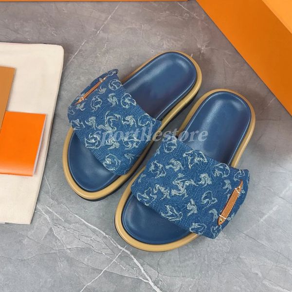 Piscina almohada plana confort mulas diapositivas deslizantes de diseñadoras pantuflas mujeres estampados clásicos estampados clásicos sandalias de verano en relieve zapatos de playa gris negro tamaño 35-45