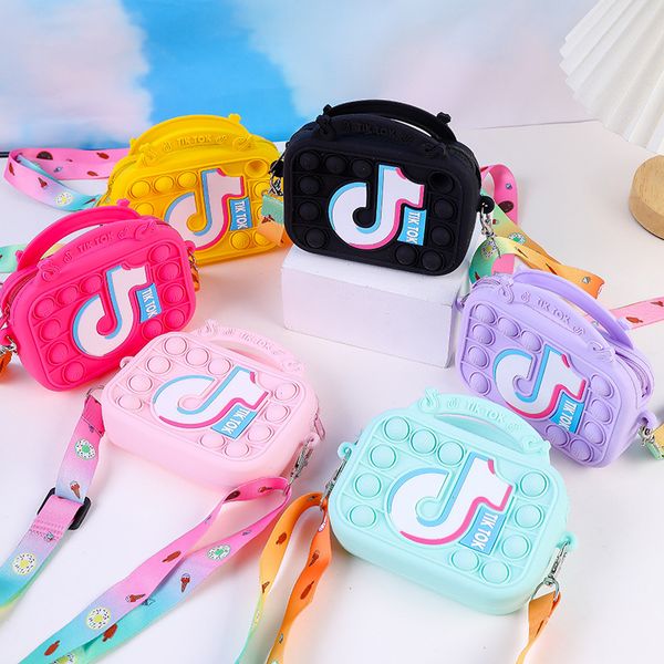 Pop Purse Fidget Bubble Decompression Toy Bag Sacs à bandoulière Rangement sensoriel en silicone pour filles et femmes