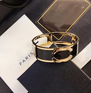 Populair 18K vergulde armband met armband polsband manchet designer roestvrijstalen armbanden voor vrouwen merkarmband bruiloftsfeestje sieraden