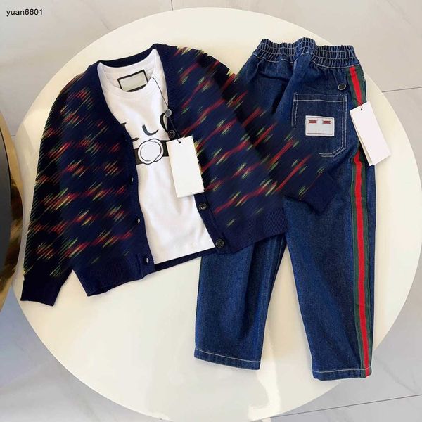 Cloths populaires Boys Boys Tracksuis de tracks Zipper Kids Taille de trois pièces 100-150 cm Tricot en V Cardigan à col rond et jeans 24Feb20