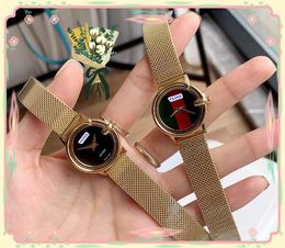 Reloj popular para amantes de las mujeres de negocios Reloj de movimiento de cuarzo de diseñador superior Reloj pequeño de dos pines Esqueleto simple Pulsera de ocio de negocios Reloj de pulsera montre de luxe