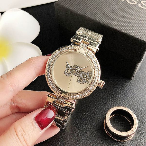 Populaire décontracté Top marque femmes fille cristal style acier métal bande quartz montre-bracelet GS26