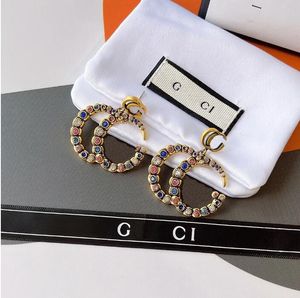 Populaire delicate kleur diamant charme ontworpen voor dames oorbellen ontwerper sieraden goud vergulde geselecteerde meidaccessoires cadeau a765