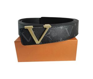 Fashion populaire Big Buckle Geuthe Superon en cuir et boîte Designer Hommes Femmes Black LETTRE BLOOD FLAIR