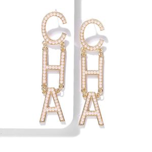 Populaire mode luxe designer lange drop bungelen kroonluchter oorbellen voor vrouwen overdreven grote Letter parel302m