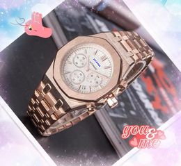 Montroies de mode populaires montres fonctionnelles complètes Stopwatch Auto Date Business Casual Clock Japan Quartz Movement Diamonds Ring Hip Hop Bracelet Iced Out Gift Gifts