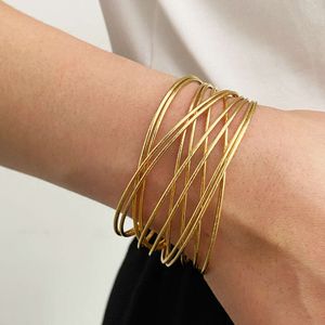 Bracelets à la mode populaires, minimalistes et personnalisés, anneaux à bras ouverts creux multicouches, bracelets transversaux géométriques légers de niche