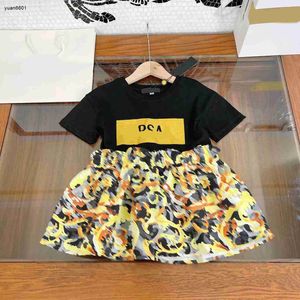 Robes de fille populaire Gold à motifs imprimés robe princesse Baby Jirt Taille 100-160 cm Kids Designer Vêtements Enfant d'été Rouge 24MA