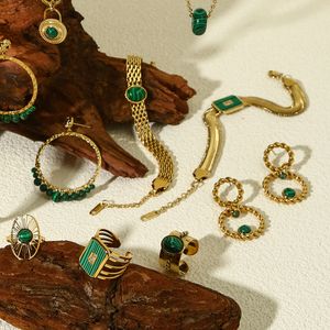 Collier en pierre naturelle verte populaire, bracelet, boucle d'oreille et conception de la foule