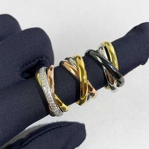 Populair high-end design heren en dames klassieke ring gepersonaliseerde mode trendy kleurloze diamant met carrtiraa originele ringen