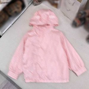 Populaire kinderjas mooie roze babyjacks kinderen designer kleding maat 100-150 cm gradiëntbrief volledige print jongens meisjes buitenkleding 24april