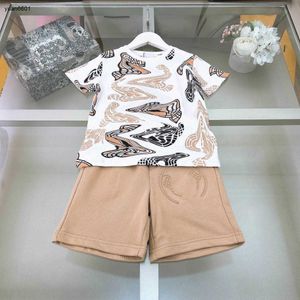 Chándales populares para niños Conjunto de camiseta para bebé con patrón de oso Tamaño 90-160 CM Conjunto de dos piezas de verano para niños, camiseta y pantalones cortos con logo de textura convexa 24 de marzo