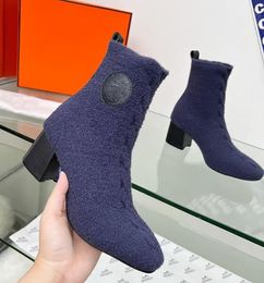 Chaussettes tricotées élastiques populaires pour femmes, bottes en fer à cheval à talon épais, bottes nues de style britannique, hauteur de talon 6 cm, bottes sexy et confortables Eu35-41 avec boîte